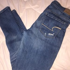 💥ripped American Eagle jeans 💥